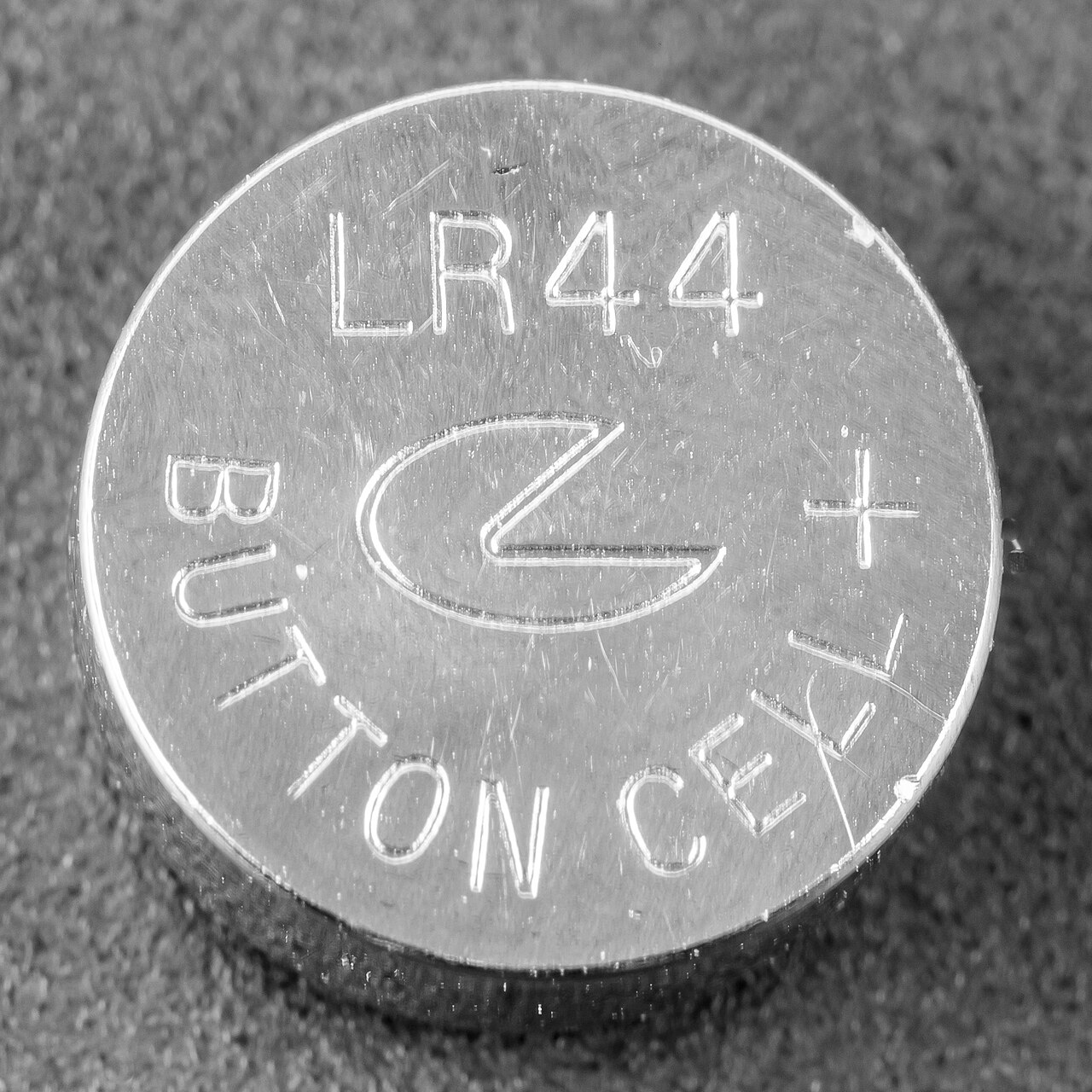 LR44 coin cell
